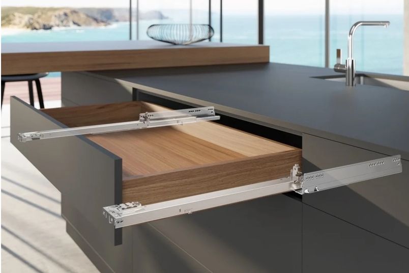 Actro 5D is ideal for wooden drawers.