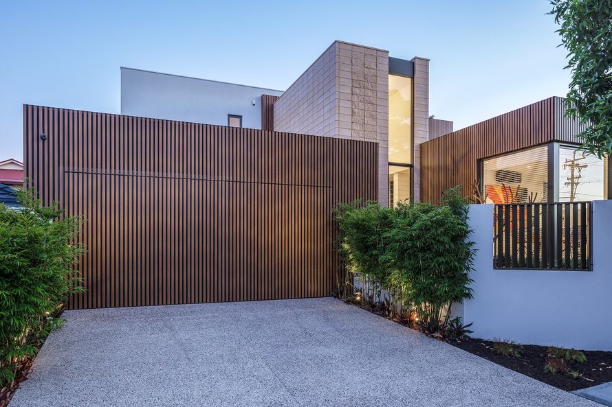 Contemporary WA home showcases DECO’s aluminium battens – Selector